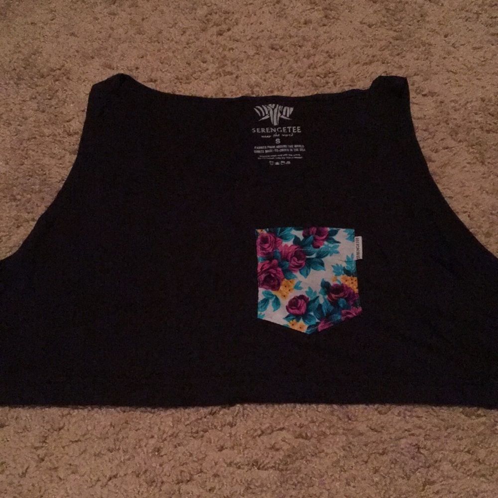 Serengetee Crop Top